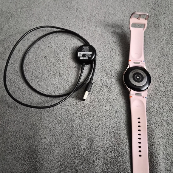 Samsung Galaxy Watch FE 40mm Smartwatch with Pink Strap